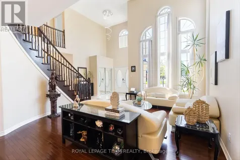 38 Penrith Street Ottawa ON K2W 1E5