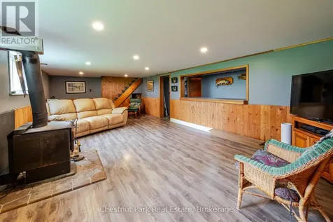 3932 Bruce Road 6 Huron-kinloss ON N0G 2R0