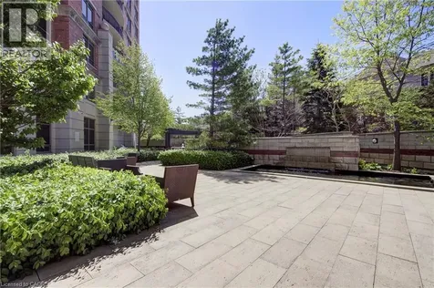 2379 Central Park Drive Oakville ON L6H 0E3