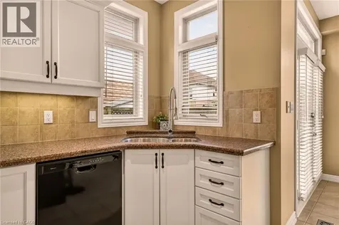 76 Moorland Crescent Ancaster ON L9K 1N7