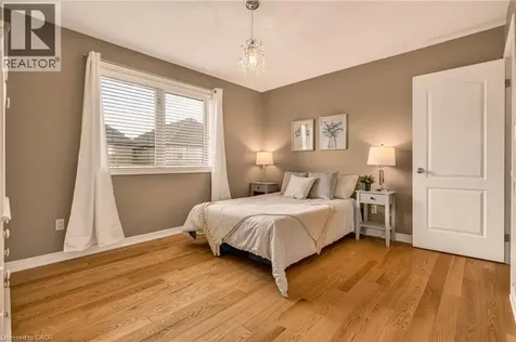 76 Moorland Crescent Ancaster ON L9K 1N7