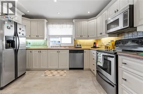58 Centennial Parkway South Hamilton ON L8G 2C4