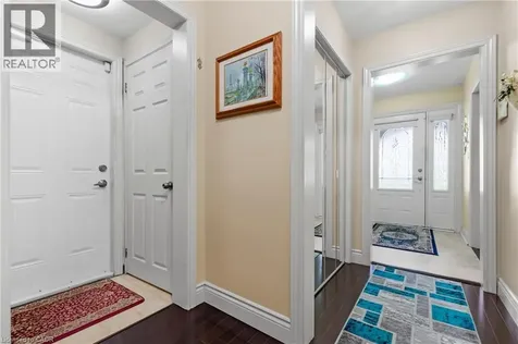 58 Centennial Parkway South Hamilton ON L8G 2C4