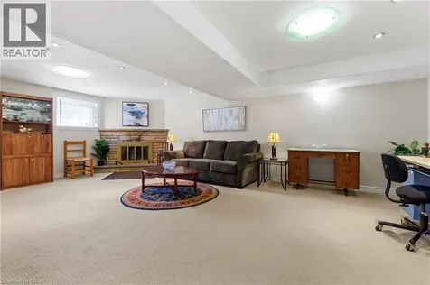 58 Centennial Parkway South Hamilton ON L8G 2C4