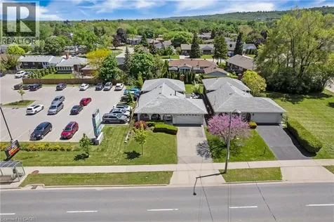 58 Centennial Parkway South Hamilton ON L8G 2C4