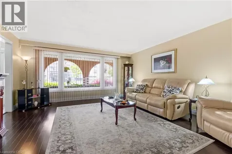 58 Centennial Parkway South Hamilton ON L8G 2C4