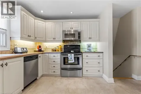 58 Centennial Parkway South Hamilton ON L8G 2C4
