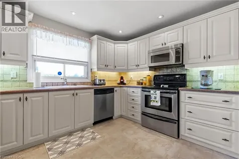 58 Centennial Parkway South Hamilton ON L8G 2C4