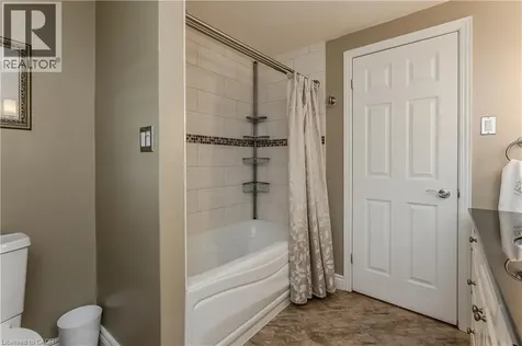 643 Artreva Crescent Burlington ON L7L 2B8