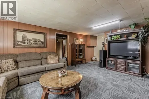 643 Artreva Crescent Burlington ON L7L 2B8