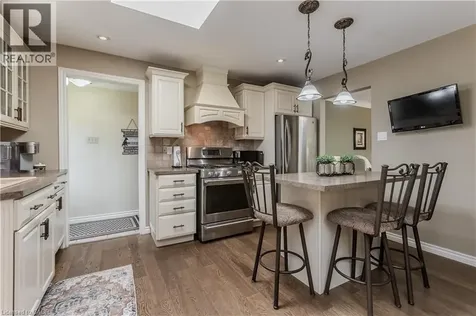 643 Artreva Crescent Burlington ON L7L 2B8