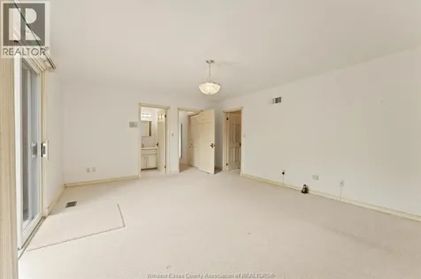 3696 Huntington Avenue Windsor ON N9E 3N3