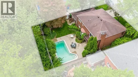 3696 Huntington Avenue Windsor ON N9E 3N3
