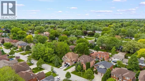 3696 Huntington Avenue Windsor ON N9E 3N3
