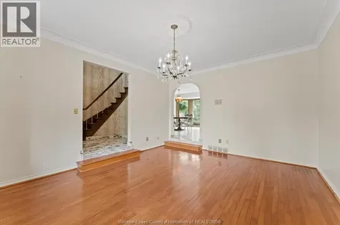 3696 Huntington Avenue Windsor ON N9E 3N3