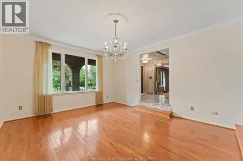 3696 Huntington Avenue Windsor ON N9E 3N3