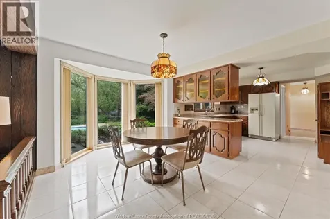 3696 Huntington Avenue Windsor ON N9E 3N3