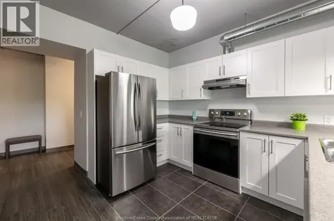 2109 Ottawa Street Windsor ON N8Y 1R8