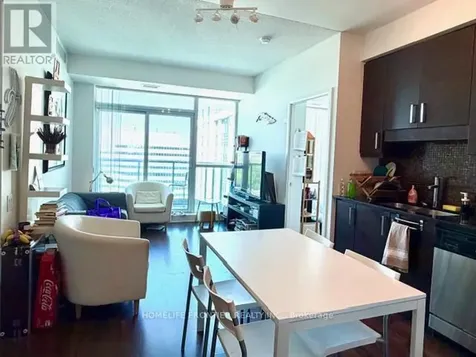 17 Anndale Drive Toronto (willowdale East) ON M2N 2W7
