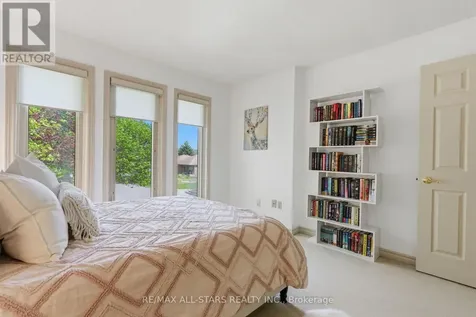 28 Testa Road Uxbridge ON L9P 1M2