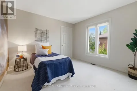 28 Testa Road Uxbridge ON L9P 1M2