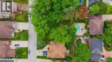3691 Inglewood Avenue Windsor ON N9E 4P3