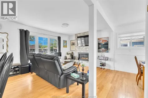 1042 Edward Avenue Windsor ON N8S 2Z8