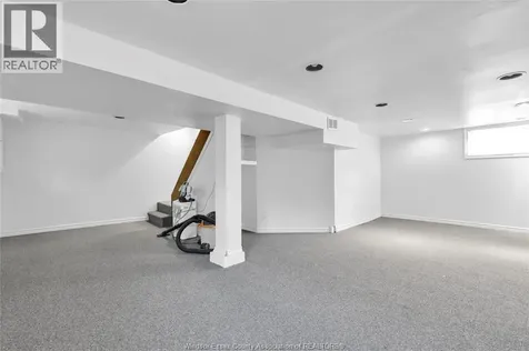 1042 Edward Avenue Windsor ON N8S 2Z8