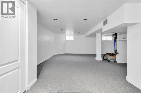 1042 Edward Avenue Windsor ON N8S 2Z8