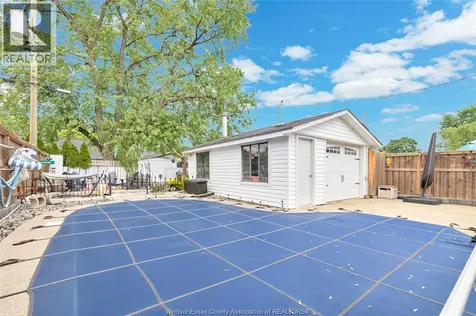 1042 Edward Avenue Windsor ON N8S 2Z8
