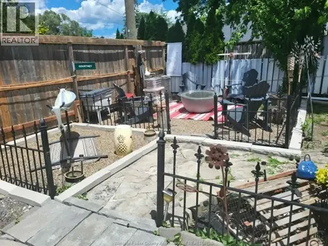 1042 Edward Avenue Windsor ON N8S 2Z8