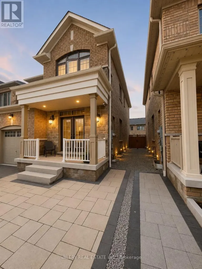 7 Auckland Drive Whitby ON L1P 0H4