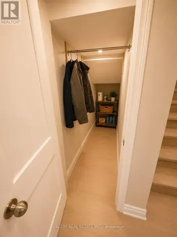 7 Auckland Drive Whitby ON L1P 0H4