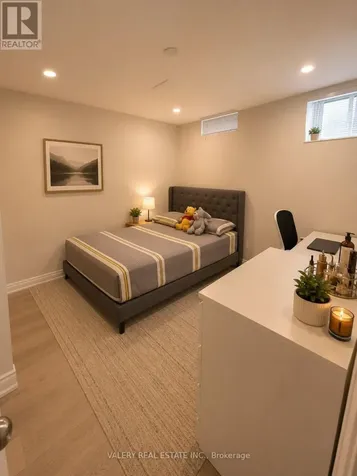 7 Auckland Drive Whitby ON L1P 0H4