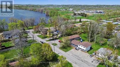 22 Olive Crescent Orillia ON L3V 1G1