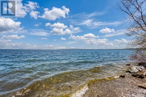 22 Olive Crescent Orillia ON L3V 1G1