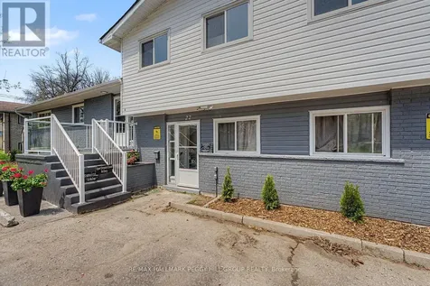 22 Olive Crescent Orillia ON L3V 1G1