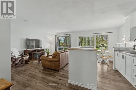 22 Olive Crescent Orillia ON L3V 1G1