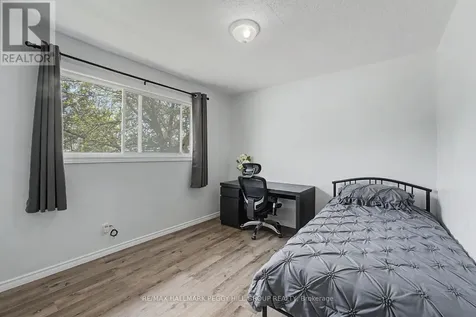 22 Olive Crescent Orillia ON L3V 1G1