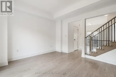 53 Harvest Crescent Barrie ON L9J 0T5