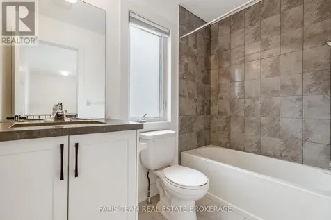 53 Harvest Crescent Barrie ON L9J 0T5