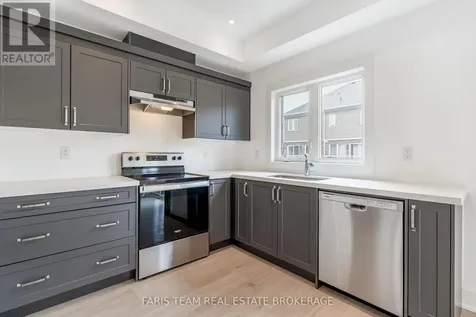 53 Harvest Crescent Barrie ON L9J 0T5