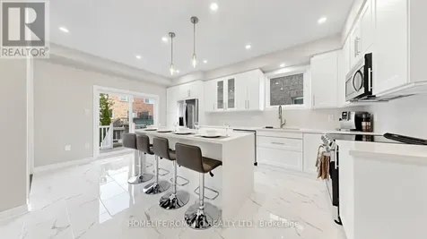 516 Woodspring Avenue East Gwillimbury ON L9N 0C2