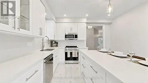 516 Woodspring Avenue East Gwillimbury ON L9N 0C2