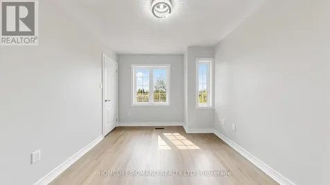 516 Woodspring Avenue East Gwillimbury ON L9N 0C2