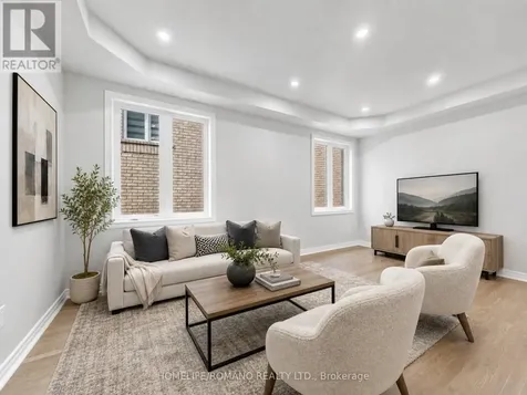 516 Woodspring Avenue East Gwillimbury ON L9N 0C2