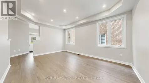 516 Woodspring Avenue East Gwillimbury ON L9N 0C2