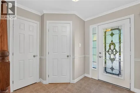 122 Magnolia Crescent Grimsby ON L3M 5R5
