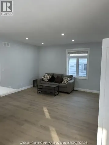 69 Spencer Avenue Chatham ON N7M 1V5