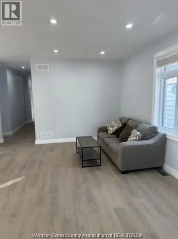 69 Spencer Avenue Chatham ON N7M 1V5